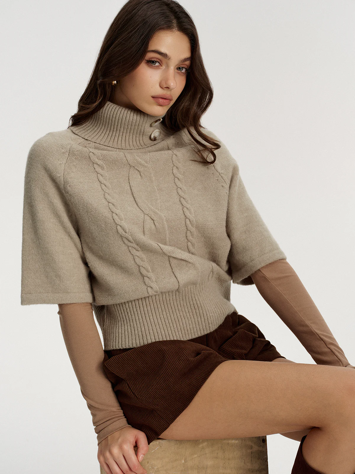 Turtleneck Cable Knit Short Sleeve Sweater without Belt